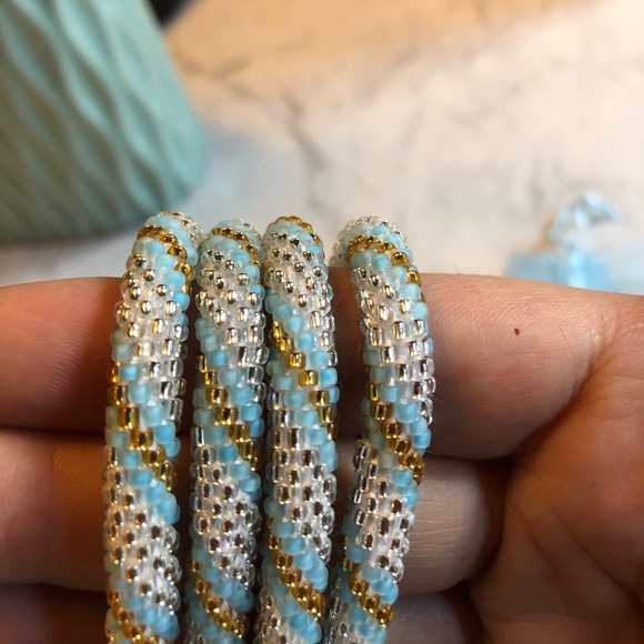 Set of 2 Summer Vibes NWT bracelets - Picture 6 of 8